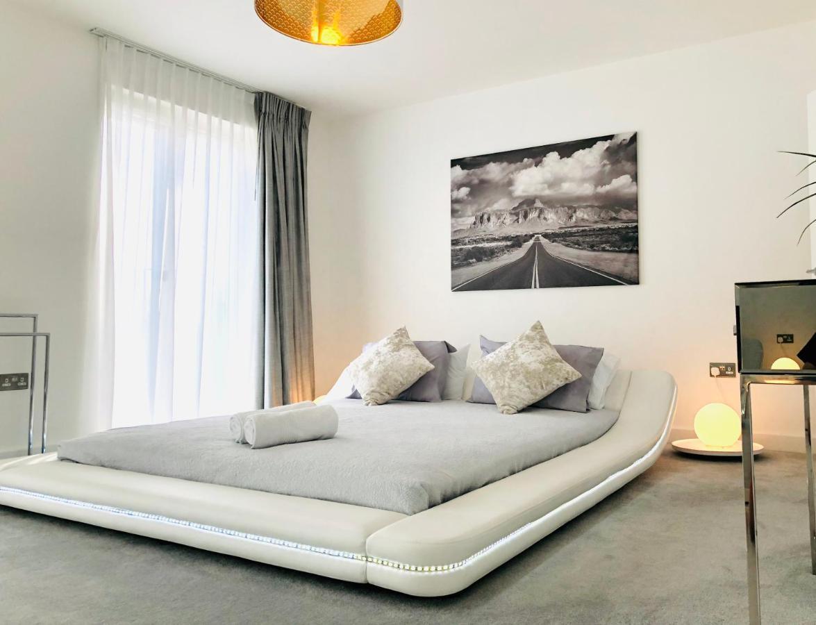 Panoramic Park And City Penthouses Retreat London Exterior photo