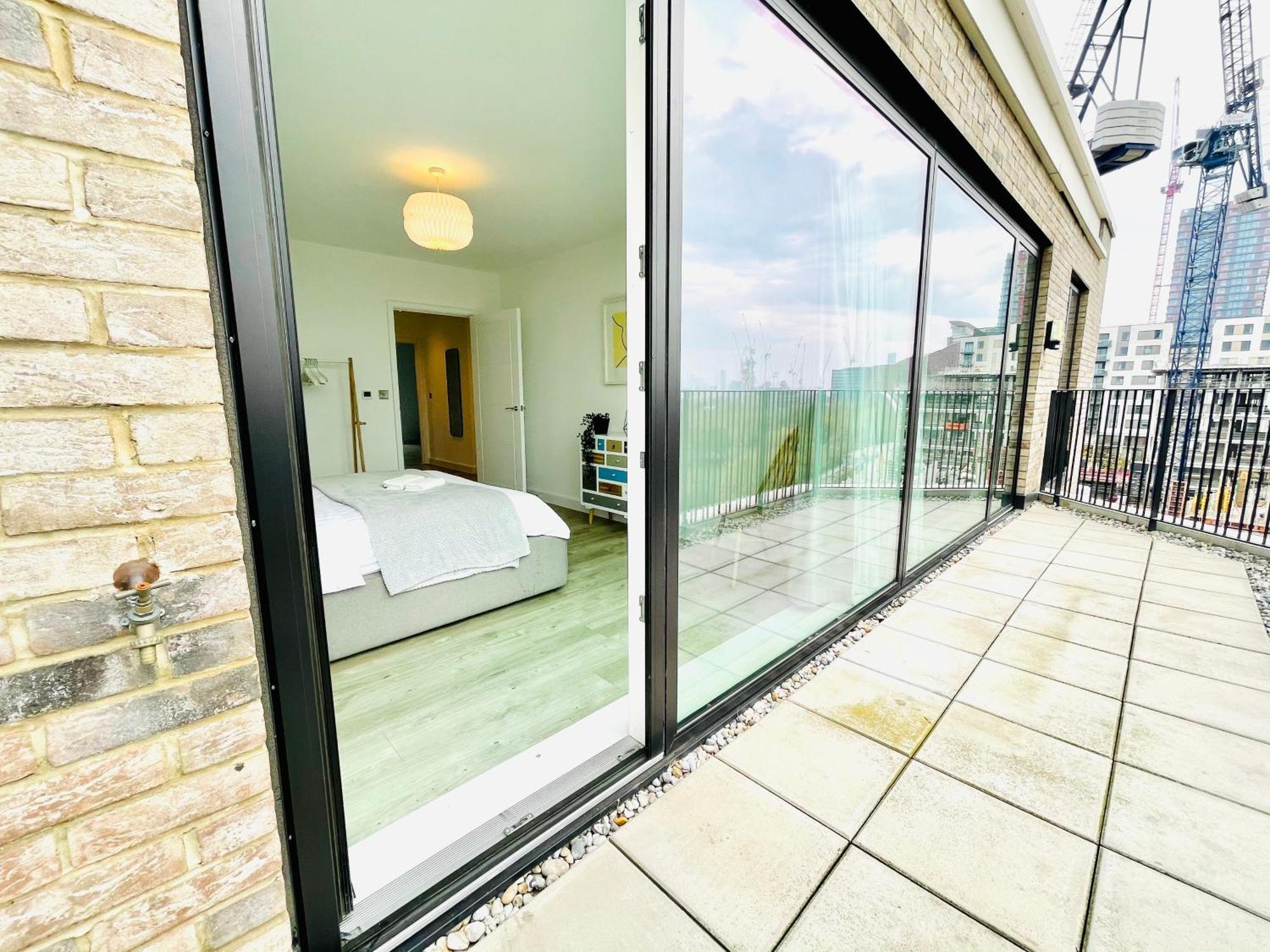 Panoramic Park And City Penthouses Retreat London Room photo